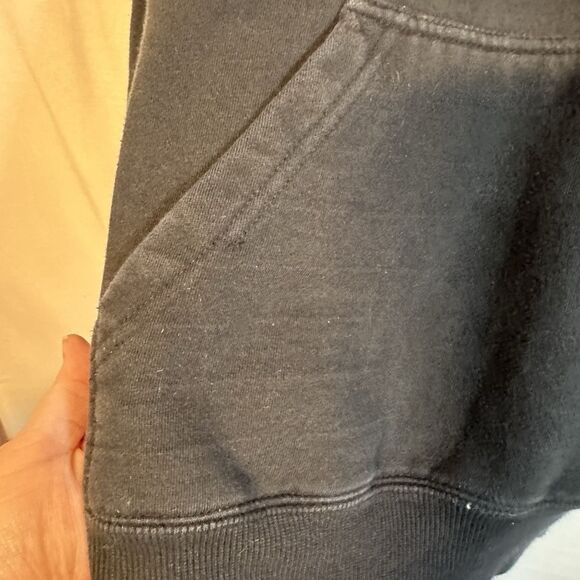 Tap Out Logo Unisex Fleece Hoodie Sweatshirt Size Med Black w White Emb Y2K - Picture 5 of 9